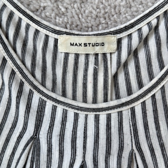 Max Studio Black and Cream Striped Top size M - Picture 5 of 8
